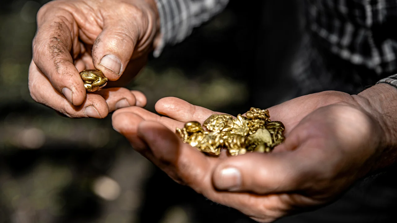 Während er dachte, Gold gefunden zu haben, besaß ein Australier in Wirklichkeit ein Fragment des Sonnensystems